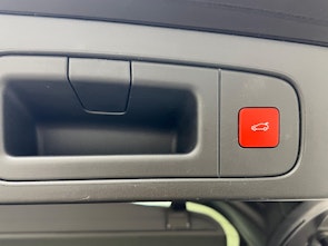 Vehicle image CITROEN C5 X 1.6 Plug-in Hybrid Shine Pack