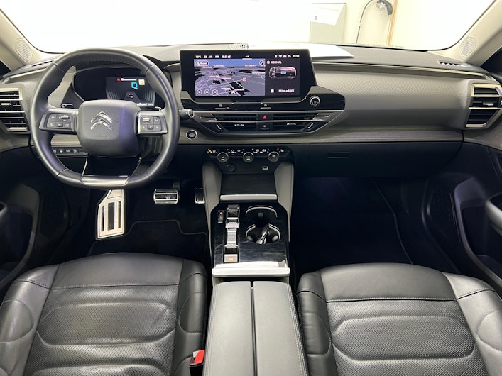 Vehicle image CITROEN C5 X