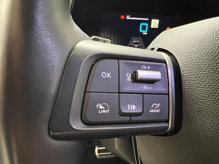 Vehicle image CITROEN C5 X