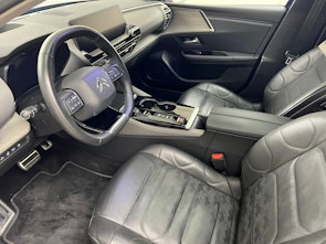 Vehicle image CITROEN C5 X 1.6 Plug-in Hybrid Shine Pack