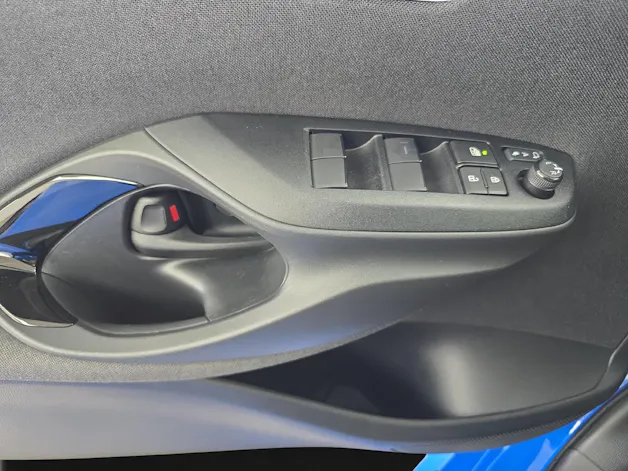 Toyota Yaris 1.5 VVT-i HSD Premiere Edition / Jetzt mit attraktivem 1.99% Leasing
