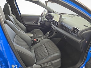 Vehicle image TOYOTA Yaris 1.5 VVT-i HSD Premiere Edition / ab 3,99% Leasing bei Abschluss einer Protect Autoversicherung