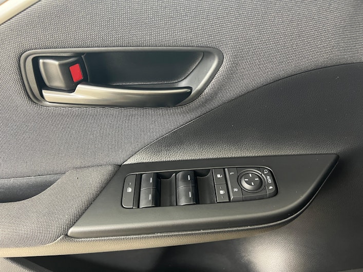 Vehicle image TOYOTA C-HR