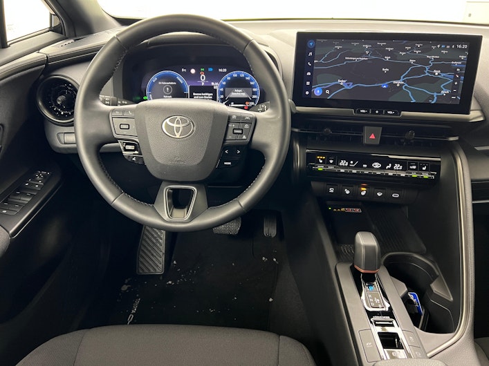 Vehicle image TOYOTA C-HR