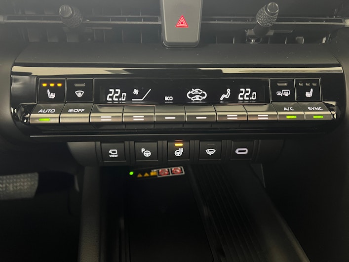 Vehicle image TOYOTA C-HR