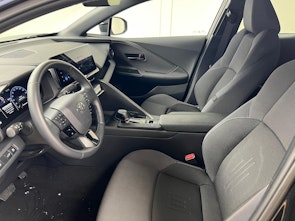 Vehicle image TOYOTA C-HR 2.0 HEV Trend 4x4