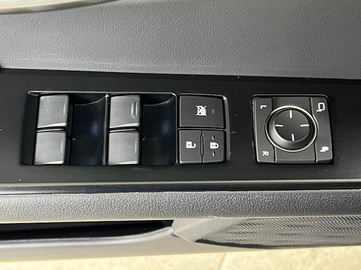 Vehicle image LEXUS UX