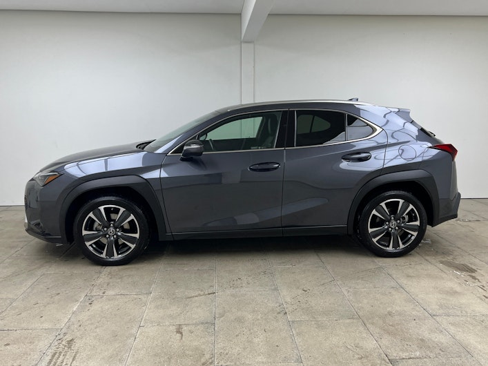 Vehicle image LEXUS UX