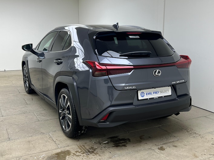 Vehicle image LEXUS UX
