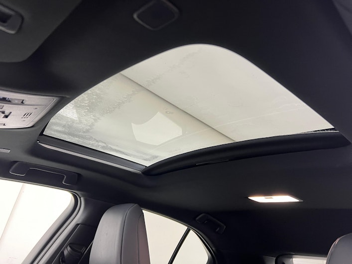 Vehicle image LEXUS UX