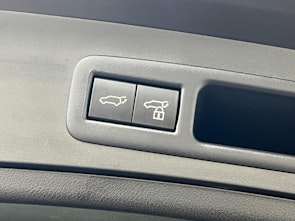 Vehicle image LEXUS UX 250h Comfort