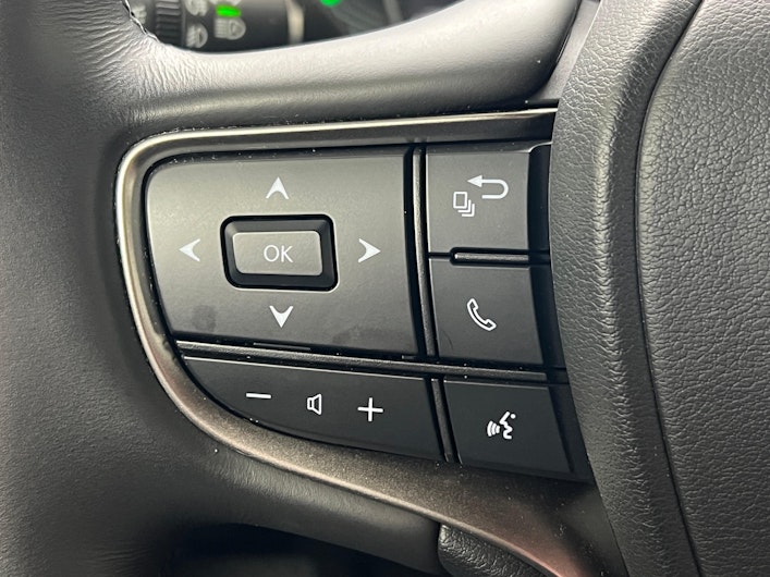 Vehicle image LEXUS UX