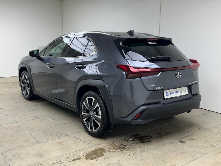 Vehicle image LEXUS UX
