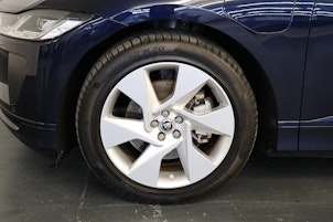 Vehicle image JAGUAR I-Pace EV400 R-Dynamic SE AWD