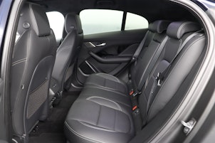 Vehicle image JAGUAR I-Pace EV400 R-Dynamic SE AWD