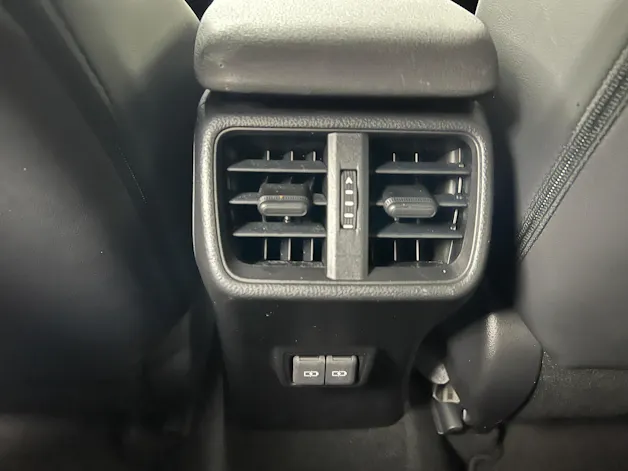 Lexus UX 250h Comfort / Jetzt mit attraktivem 1,99% Leasing