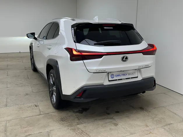 Lexus UX 250h Comfort / Jetzt mit attraktivem 1,99% Leasing