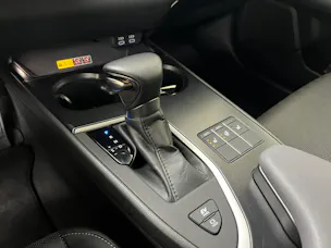 Lexus UX 250h Comfort / Jetzt mit attraktivem 1,99% Leasing