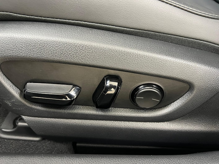 Vehicle image LEXUS UX