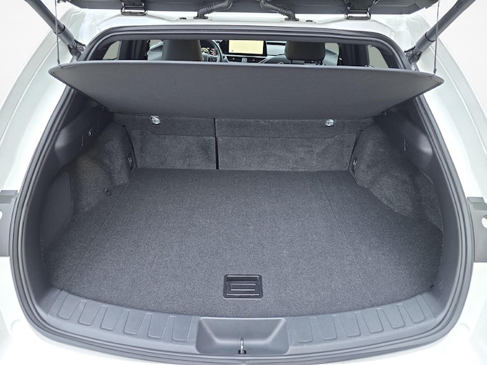 Vehicle image LEXUS UX