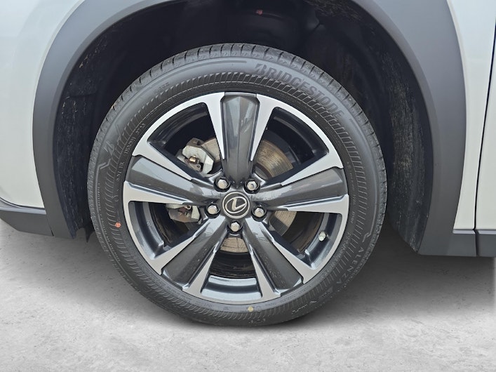 Vehicle image LEXUS UX