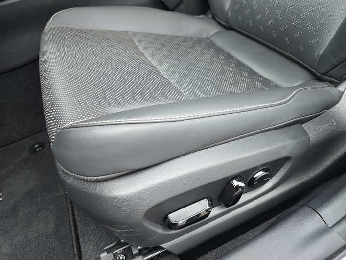 Vehicle image LEXUS UX