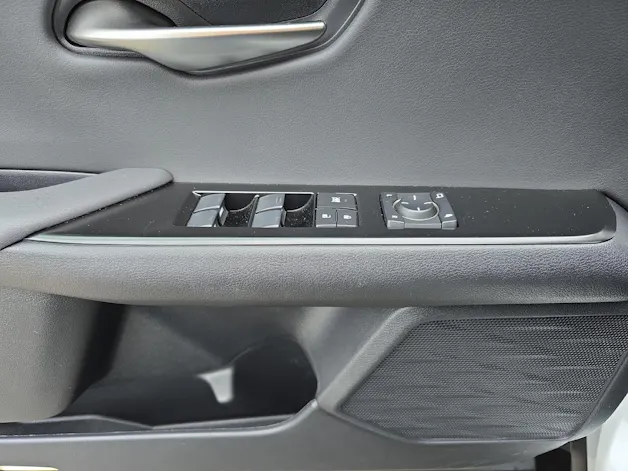 Lexus UX 250h Comfort / Jetzt mit attraktivem 1.99% Leasing