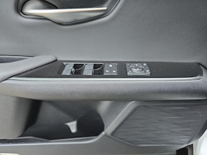 Vehicle image LEXUS UX 250h Comfort