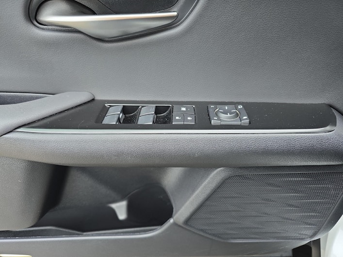 Vehicle image LEXUS UX