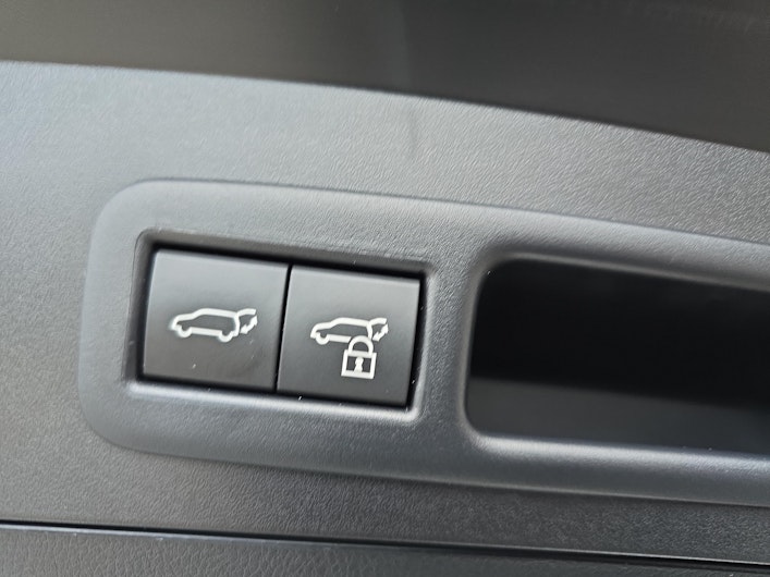 Vehicle image LEXUS UX