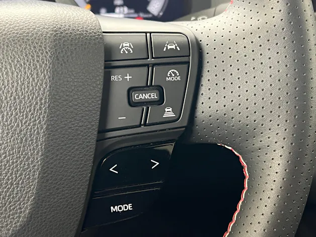 Toyota C-HR 2.0 PHEV GR Sport / ab 0,99% Leasing bei Abschluss einer Protect Autoversicherung