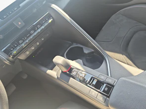 Fahrzeugbild TOYOTA C-HR 2.0 PHEV GR Sport