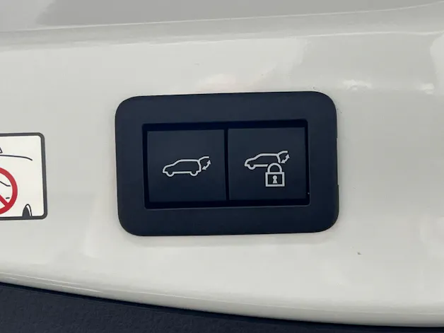 Toyota C-HR 2.0 PHEV GR Sport / ab 0,99% Leasing bei Abschluss einer Protect Autoversicherung