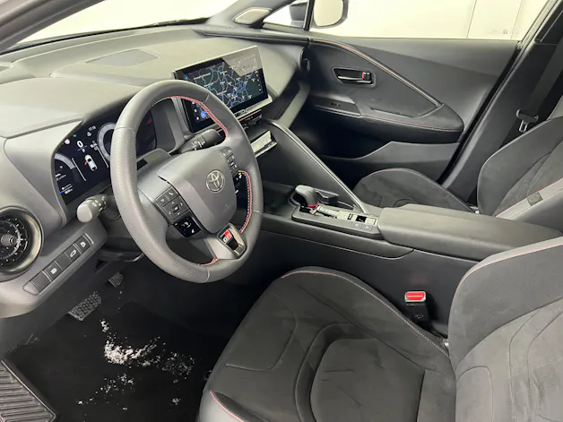 Toyota C-HR 2.0 PHEV GR Sport / ab 0,99% Leasing bei Abschluss einer Protect Autoversicherung