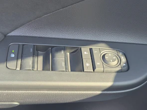 Fahrzeugbild TOYOTA C-HR 2.0 PHEV GR Sport