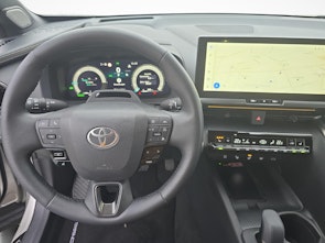 Vehicle image TOYOTA C-HR 2.0 HEV Style Premiere 4x4 / Jetzt mit attraktivem 1.99% Leasing