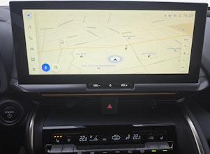 Vehicle image TOYOTA C-HR 2.0 HEV Style Premiere 4x4 / Jetzt mit attraktivem 1.99% Leasing