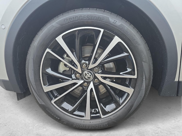 Fahrzeugbild TOYOTA C-HR