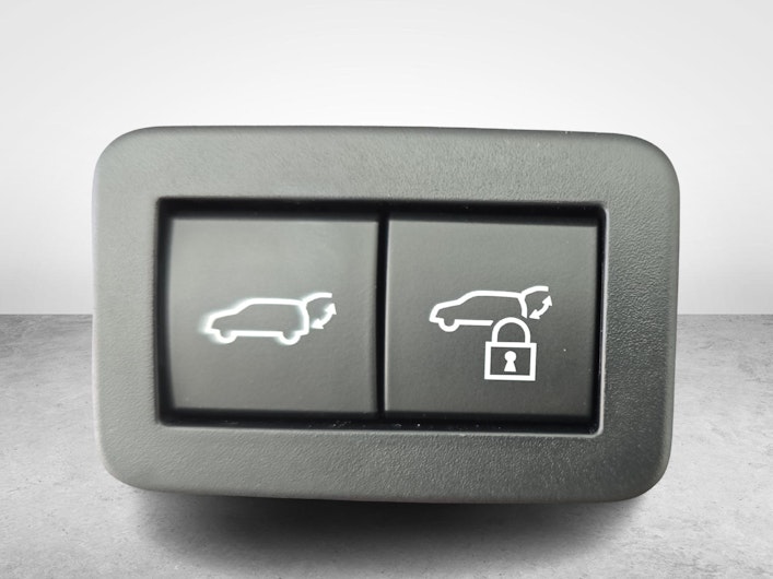 Vehicle image TOYOTA C-HR