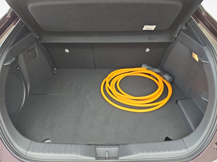 Vehicle image TOYOTA C-HR