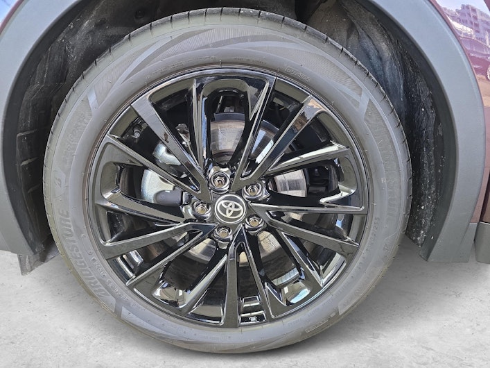 Vehicle image TOYOTA C-HR