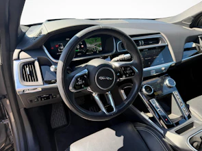 Fahrzeugbild JAGUAR I-Pace EV400 SE AWD