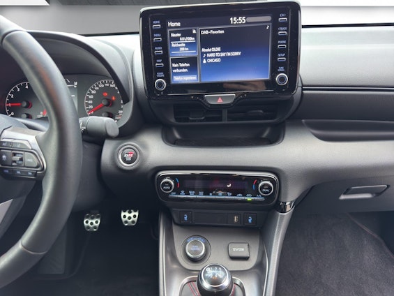 Vehicle image 15 Vehicle image 15