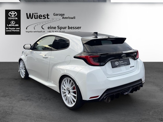 Vehicle image 19 Vehicle image 19