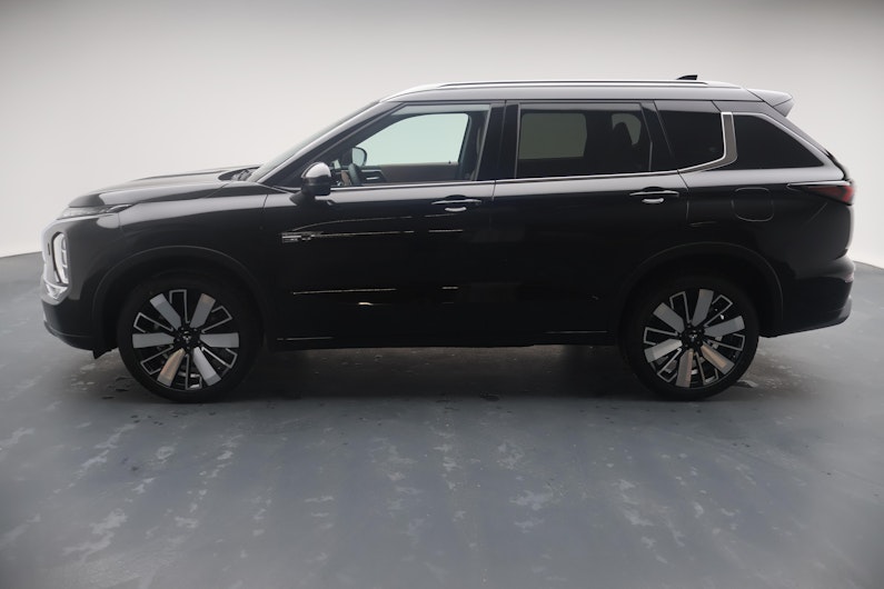 Vehicle image MITSUBISHI OUTLANDER