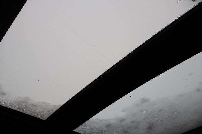 Vehicle image MITSUBISHI OUTLANDER