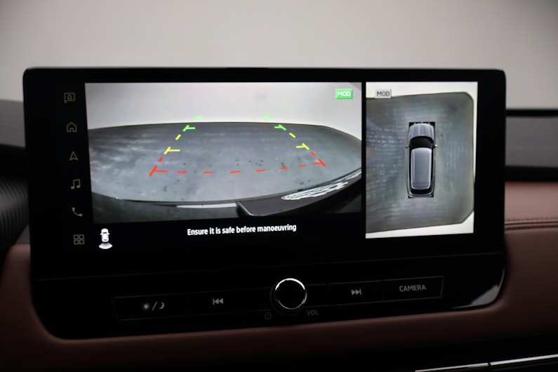 Vehicle image MITSUBISHI OUTLANDER