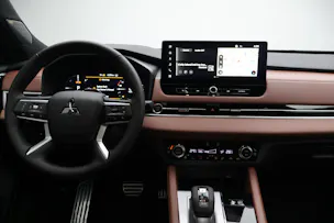 Mitsubishi Outlander 2.4 PHEV Instyle+ 4x4