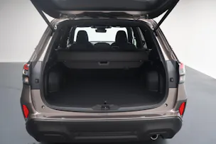 Subaru Forester Station 2.0i e-Boxer Swiss Plus