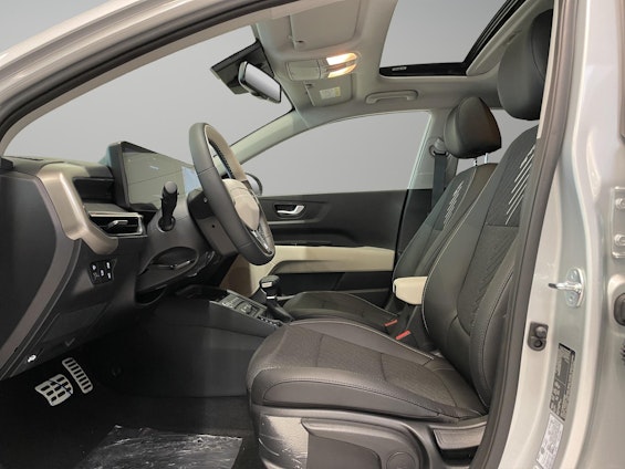 Vehicle image 3 Vehicle image 3